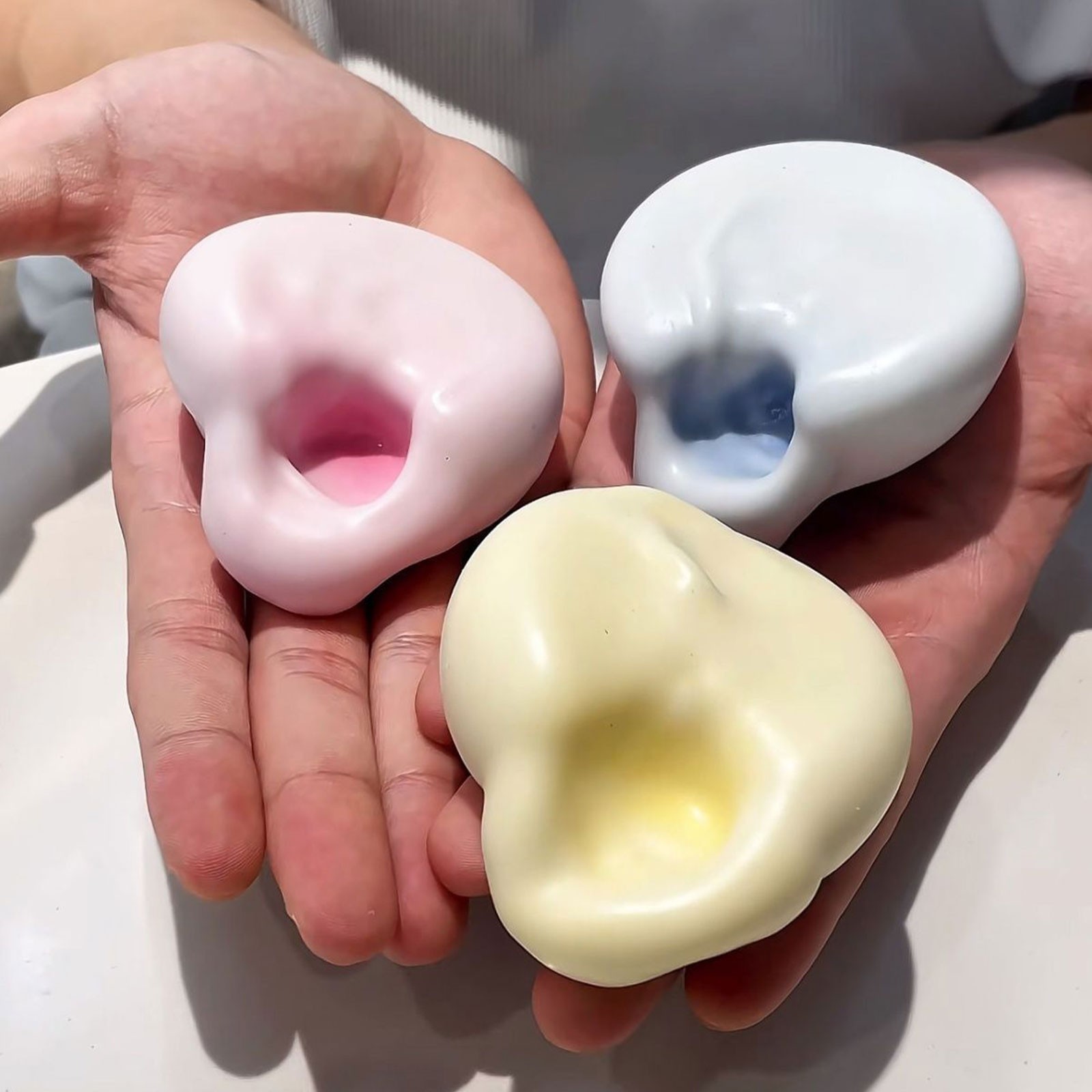 ลูกบอลบีบเล่น ของเล่นบนโต๊ะ บี - Shoulder Massage Ball บทวิจารณ์และราคา